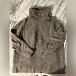 Community Wool Turtleneck